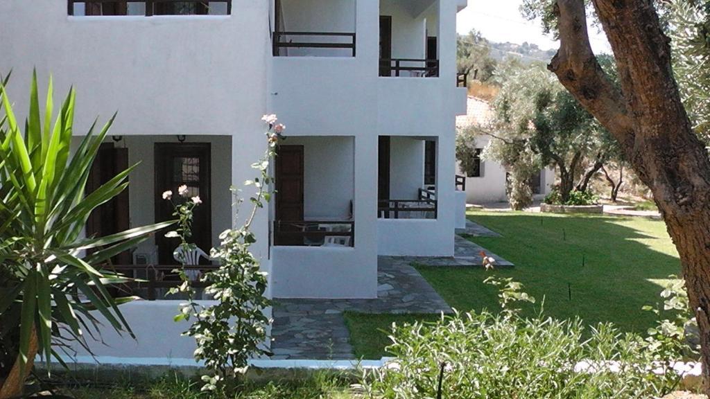 Villa Maro Скопелос Екстериор снимка